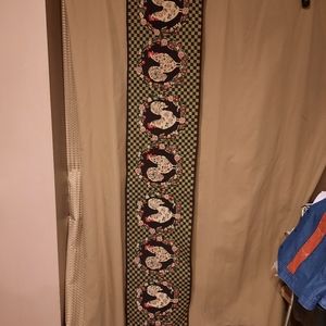Country Rooster Tapestry Table Runner